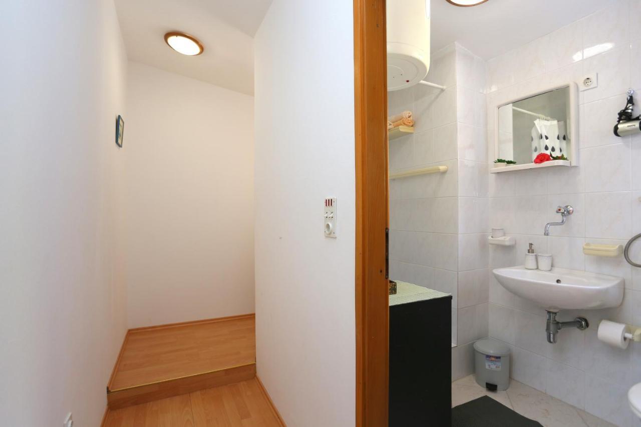 Apartments By The Sea Podaca, Makarska - 11588 Екстер'єр фото
